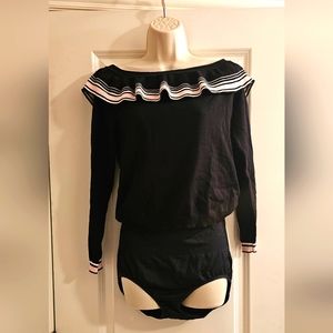 NWT H&M Off shoulder sweater (size M)